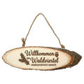 Türschild aus Holz mit Rinde oval