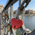 Liebesschloss personalisiert Gravur Vorhängeschloss Rot Weiß Roségold Paare
